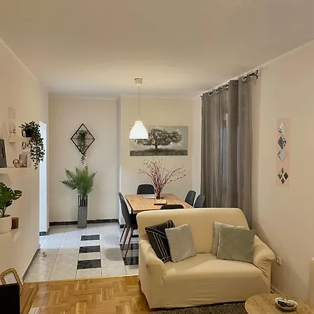 Apartament Zenta *